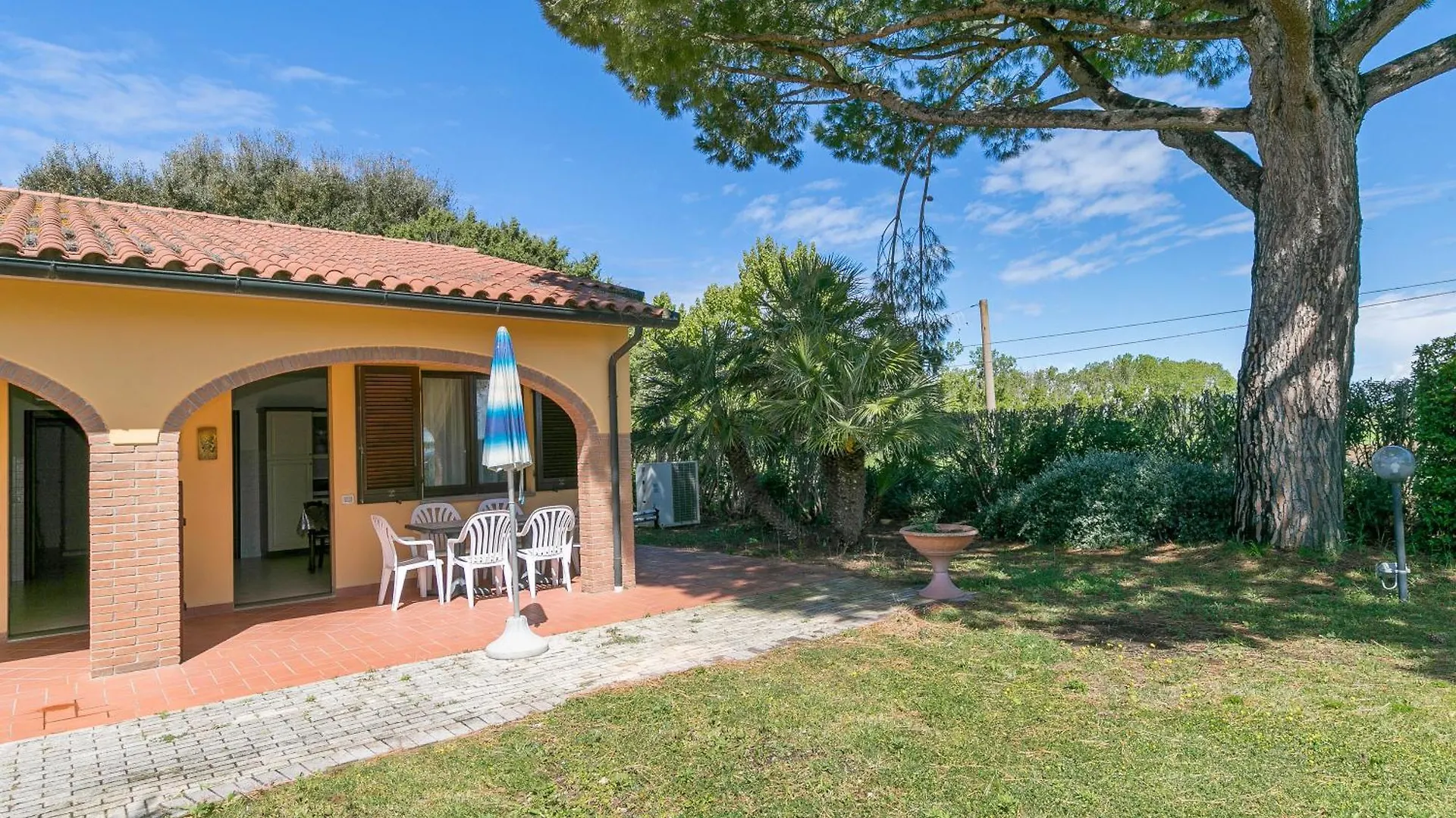 Il Girasole - Ulivo Villa Venturina Terme