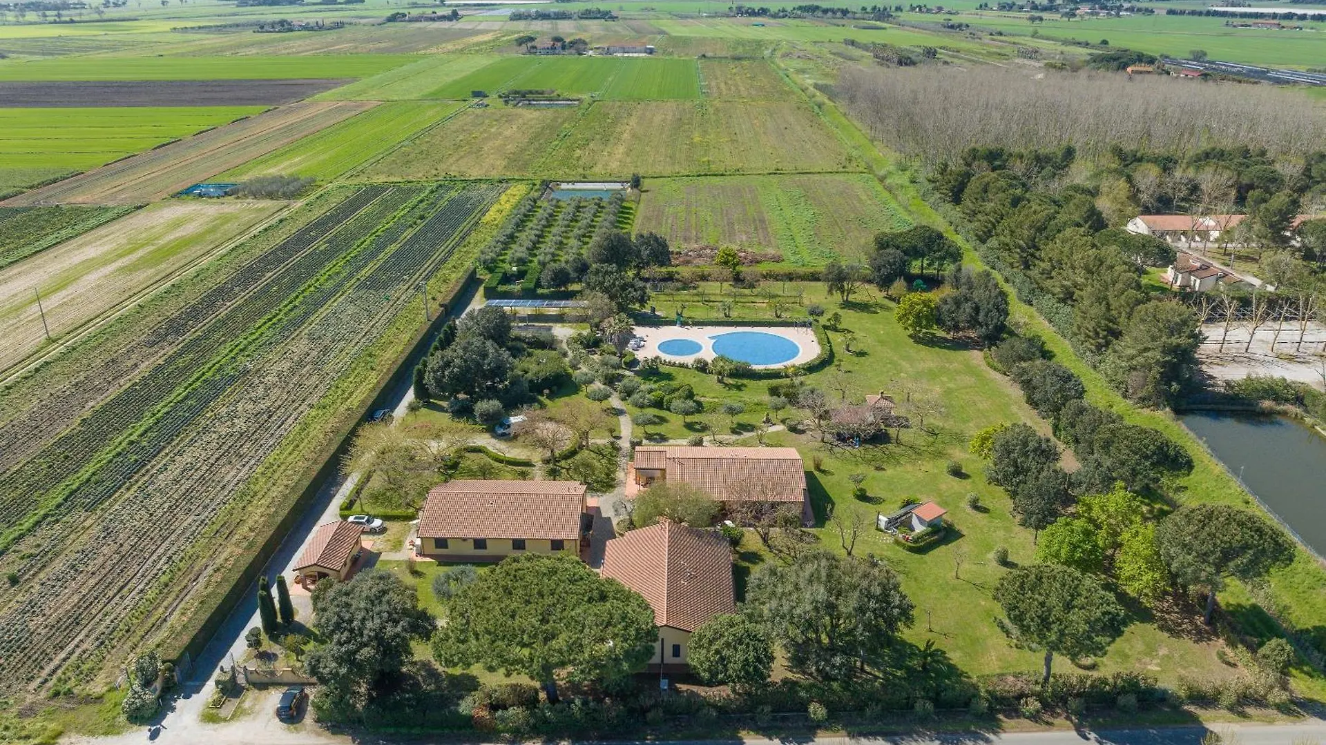 Il Girasole - Ulivo Villa Venturina Terme 0*,  Italië